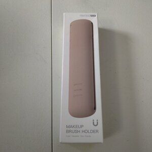 Travel Makeup Brush Holder Orange Silicone Magnetic Closure New In Box